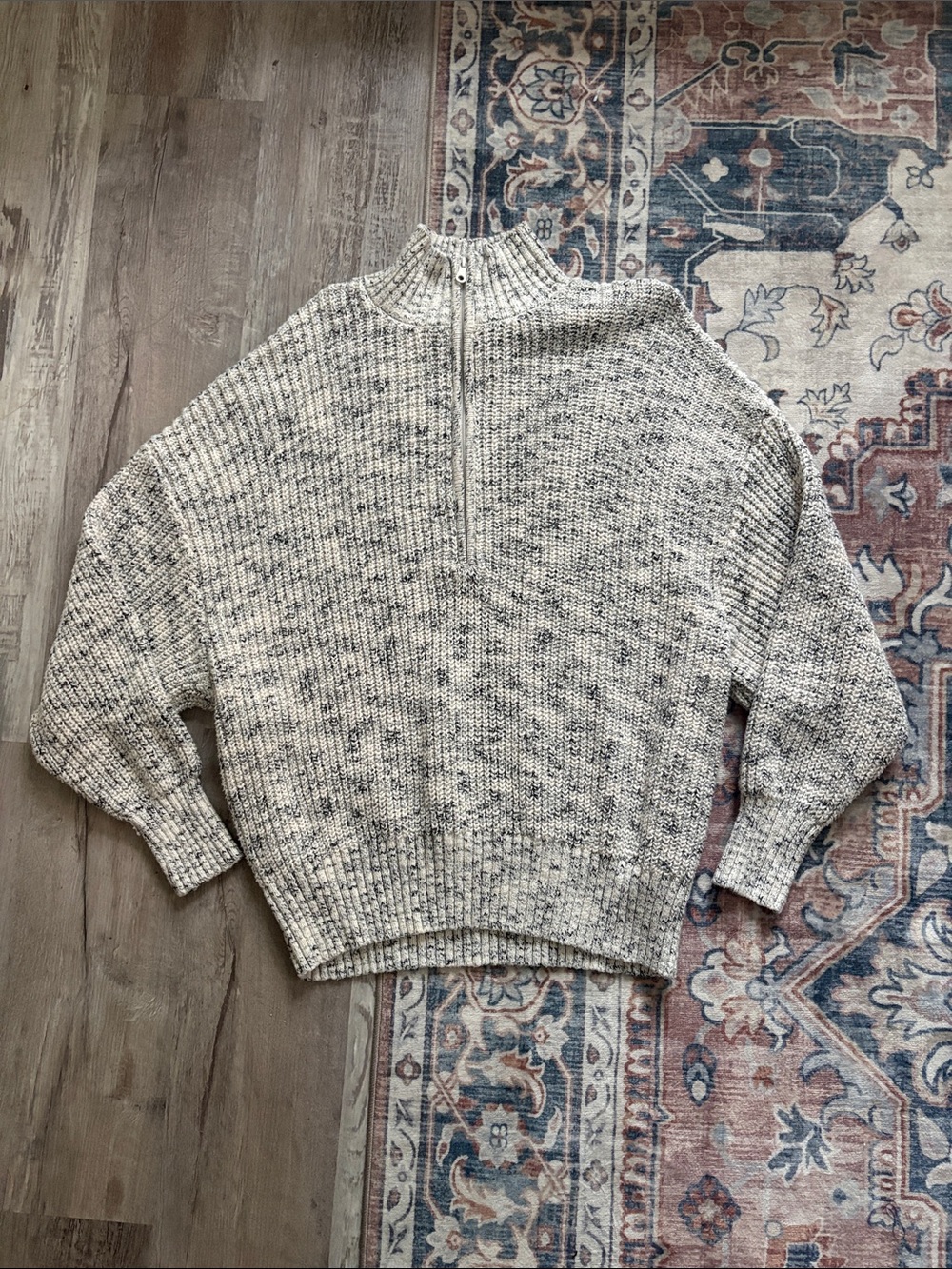 aerie Offline Marled Cream and Black Knit Sweater Size XL Women’s